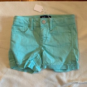 little girls Gap aqua jean shorts size 5 EUC